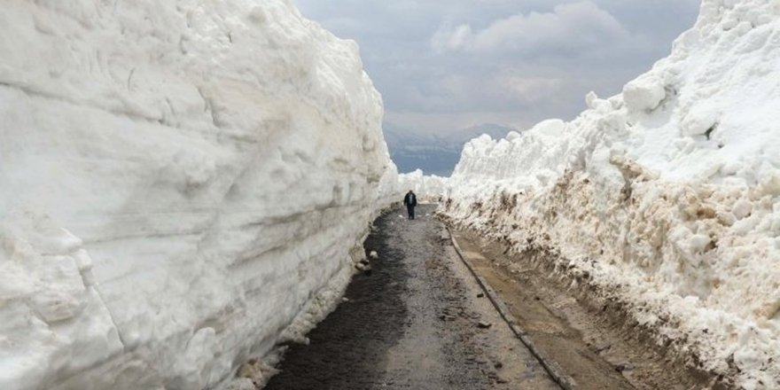 Nemrut Dağı’nda Kar Kalınlığı 10 Metre
