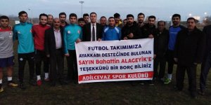 Adilcevaz Belediye Spor Futbolcularına Ayakkabı Desteği